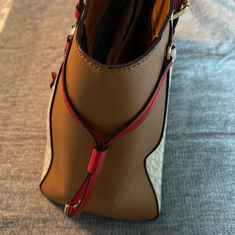 Michael Kors Handbag - Picture 3 of 7
